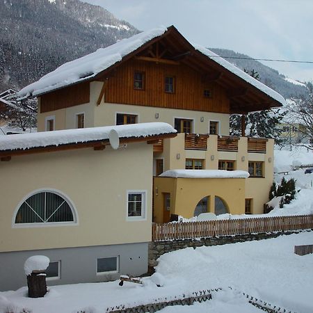 Appartementhaus Mentil Flattach Extérieur photo